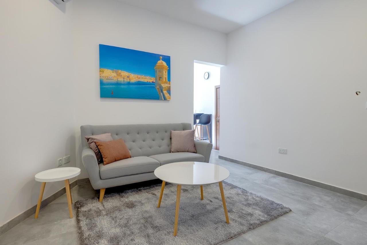 סליאמה Perfect Location, Modern 2Br Apartment מראה חיצוני תמונה